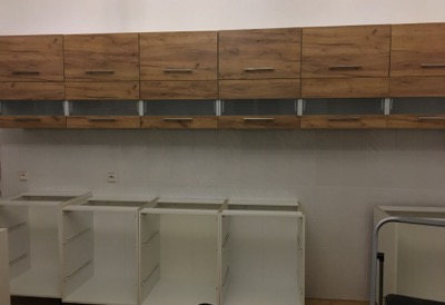 Montage Schrank-Korpus